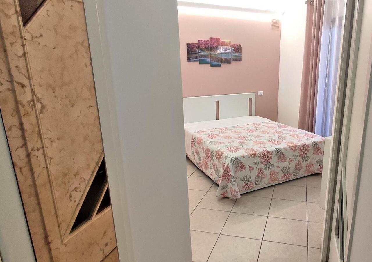 B&B Di Girolamo Lido Di Fondi Dış mekan fotoğraf